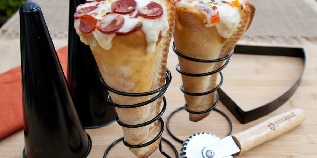 pizzacraft-grilled-pizza-cone-set-1