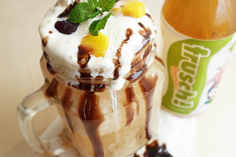 Frusch Apple Berry Float