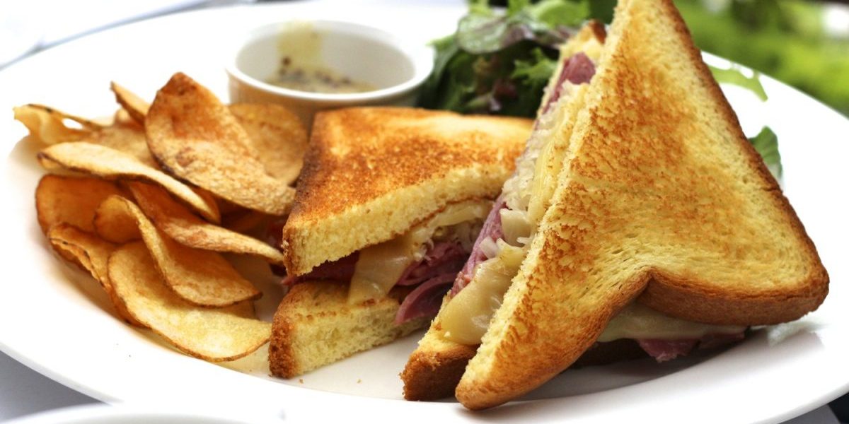 smoked beef sandwich