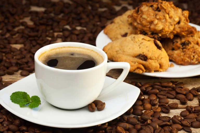 7 Cemilan Enak Pendamping Minum Kopi Tays Bakers