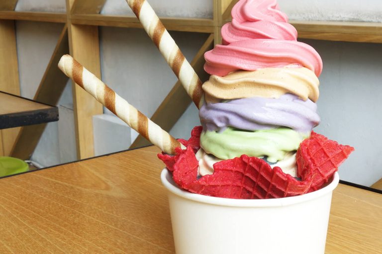 cara asyik makan es krim