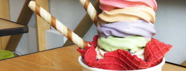 cara asyik makan es krim