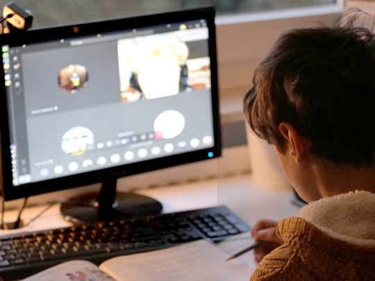 child-5976952_1920 Belajar online