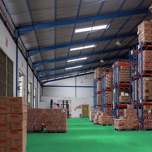 Foto pabrik PT Jaya Swarasa Agung Tbk TAYS Warehouse